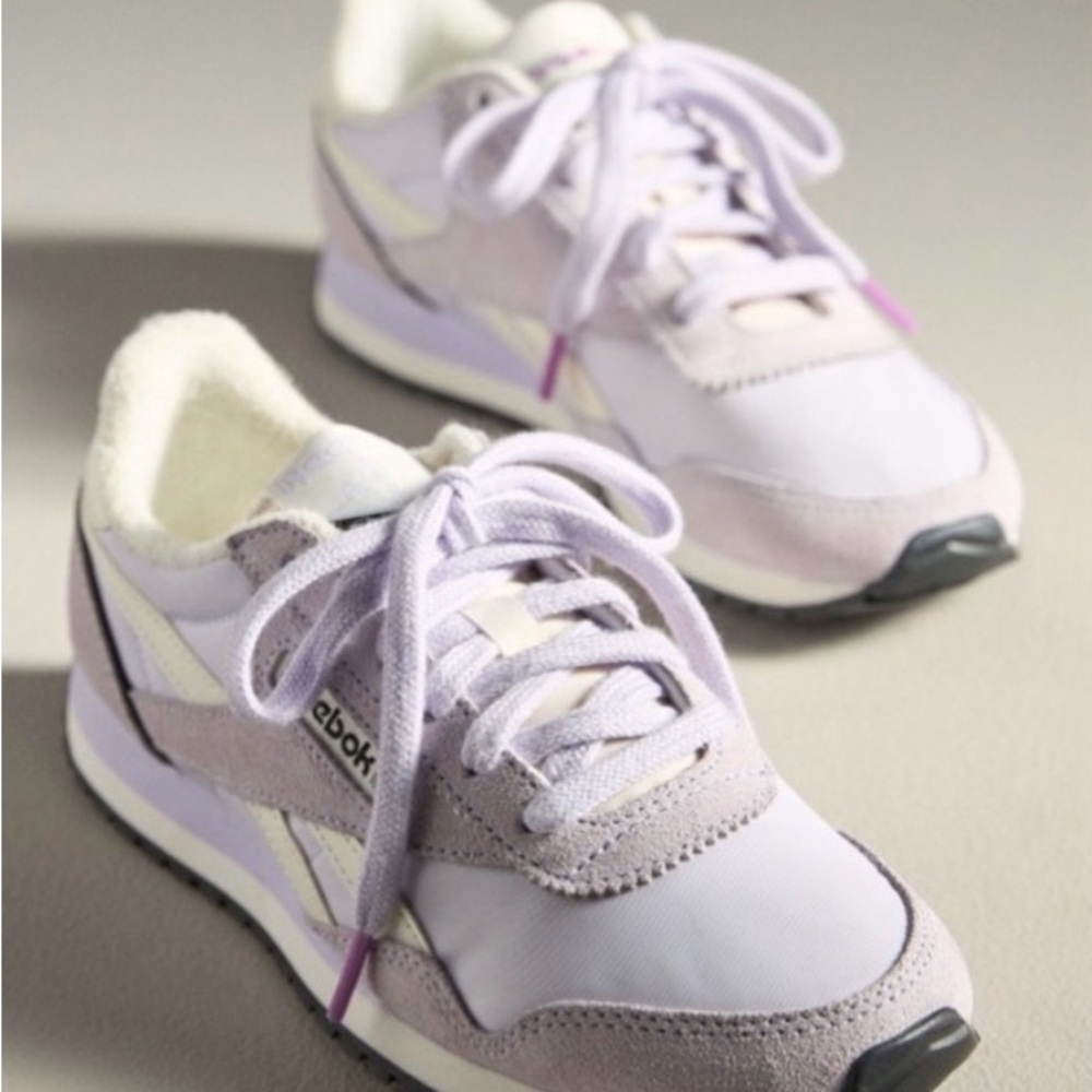 Reebok Classic Legacy AZ Sneakers in Light Purple